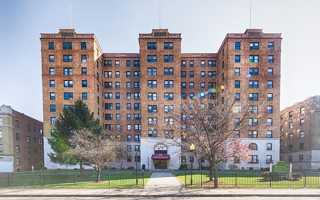 featured image of 106 S Harrison St