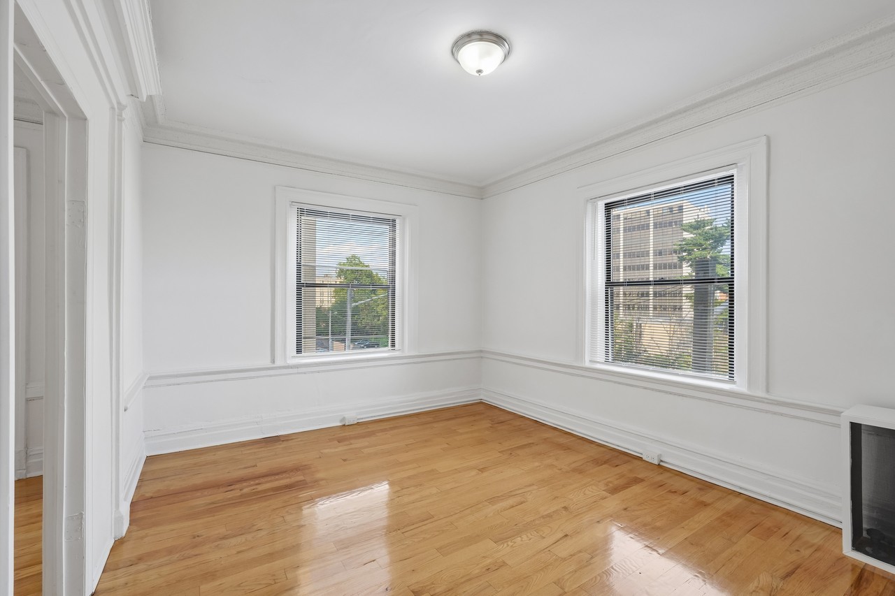 120 S Harrison Street - Photo 2 of 50