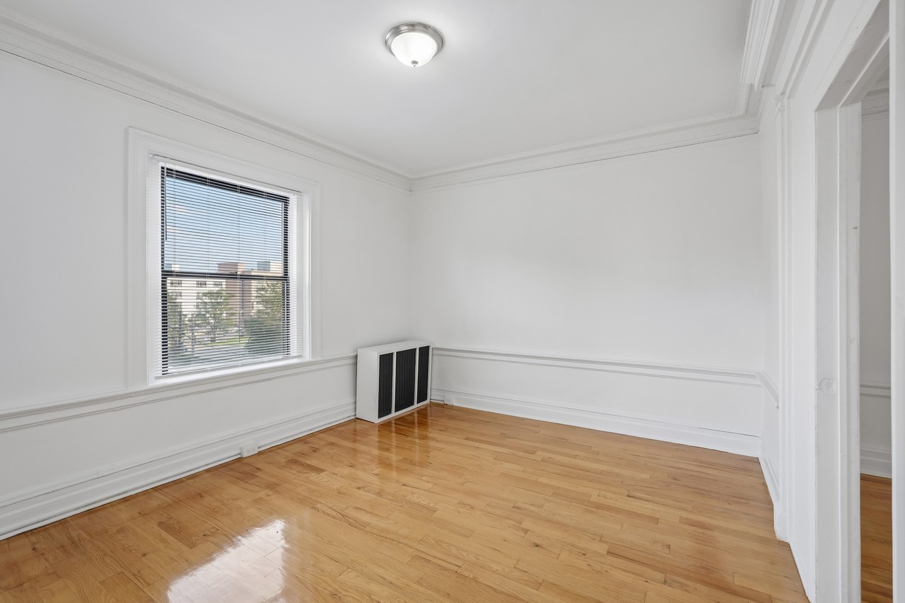 120 S Harrison Street - Photo 3 of 50