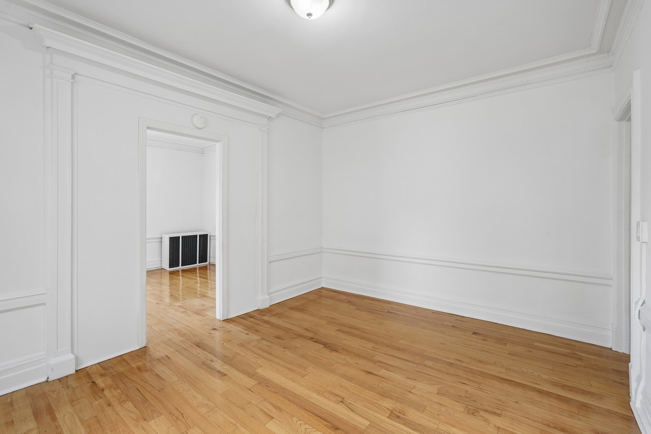 120 S Harrison Street - Photo 5 of 50