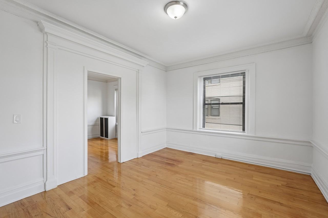 120 S Harrison Street - Photo 6 of 50