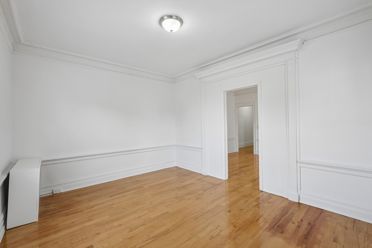 120 S Harrison Street - Photo 7 of 50