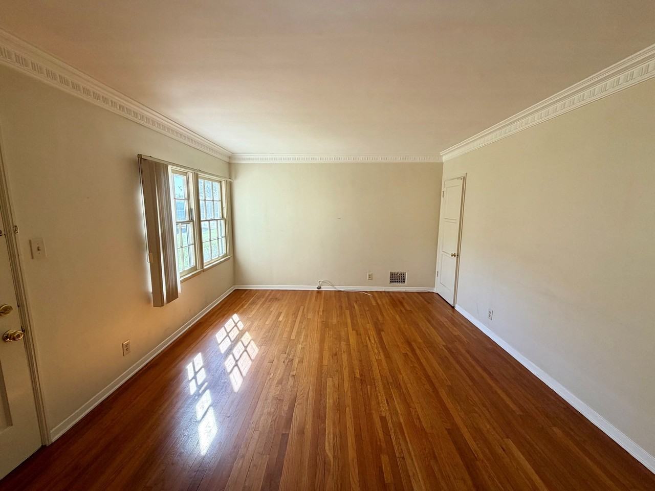 800-804 ORANGE GROVE (396) - Photo 3 of 9