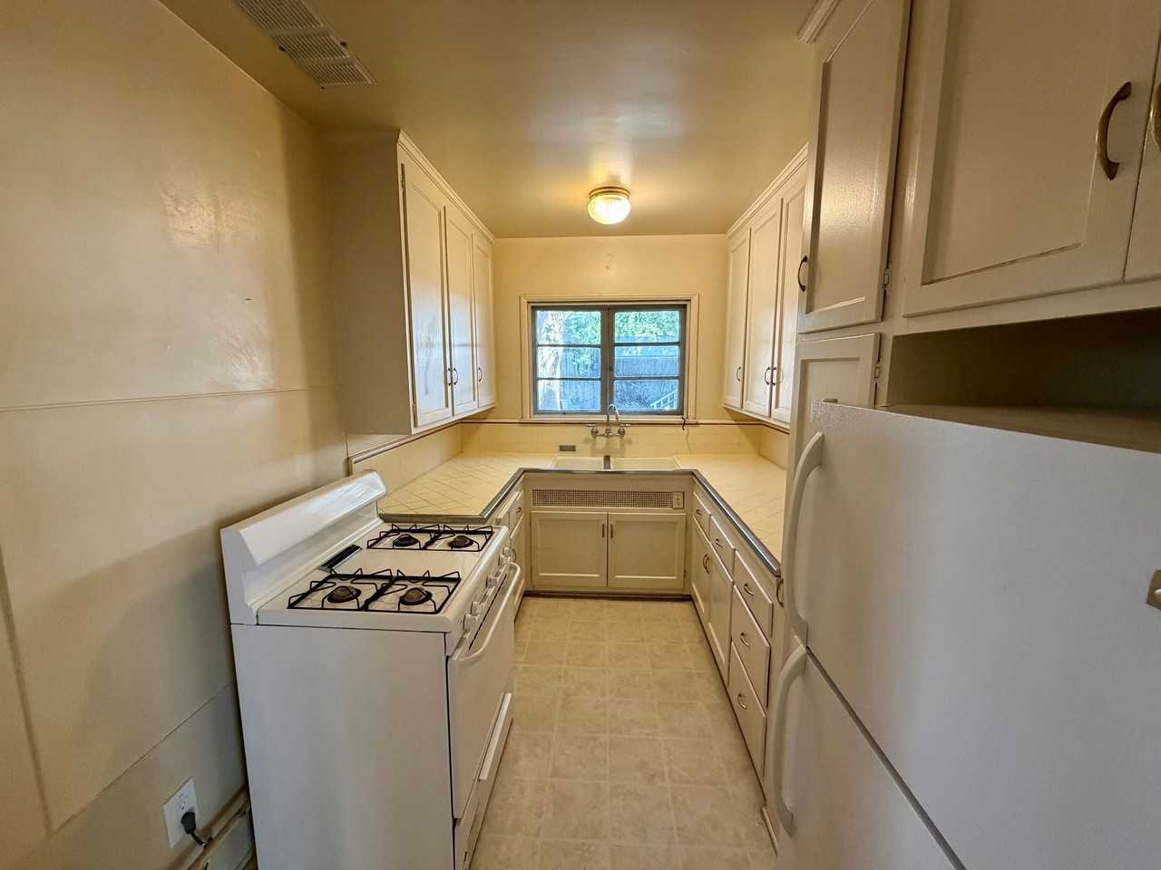 800-804 ORANGE GROVE (396) - Photo 7 of 9