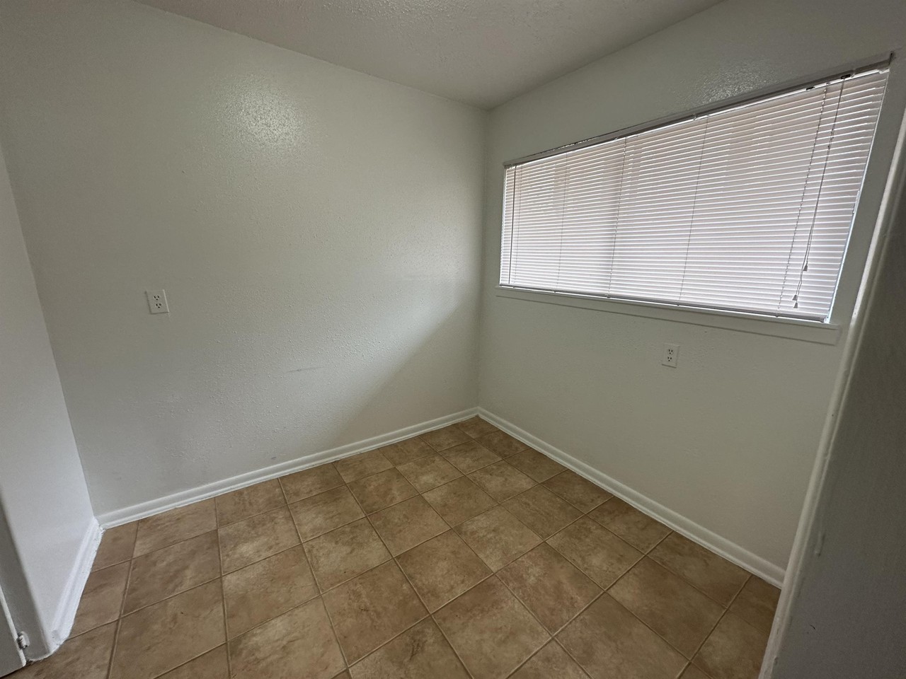 Crawford (4921) - Photo 4 of 35