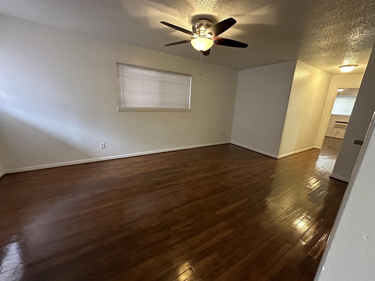 Crawford (4921) - Photo 7 of 35