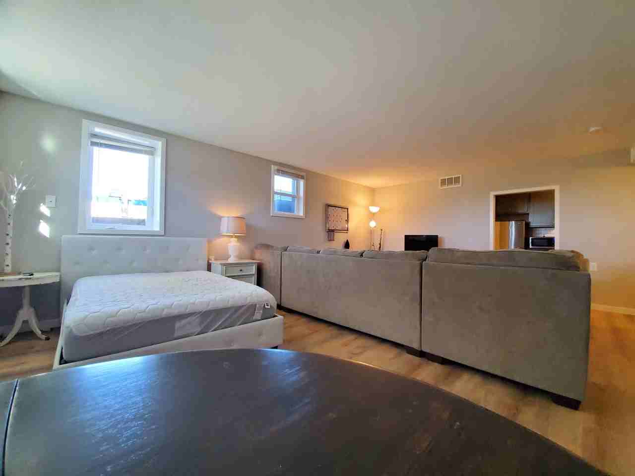 214 16th Avenue Southwest - Photo 4 of 50