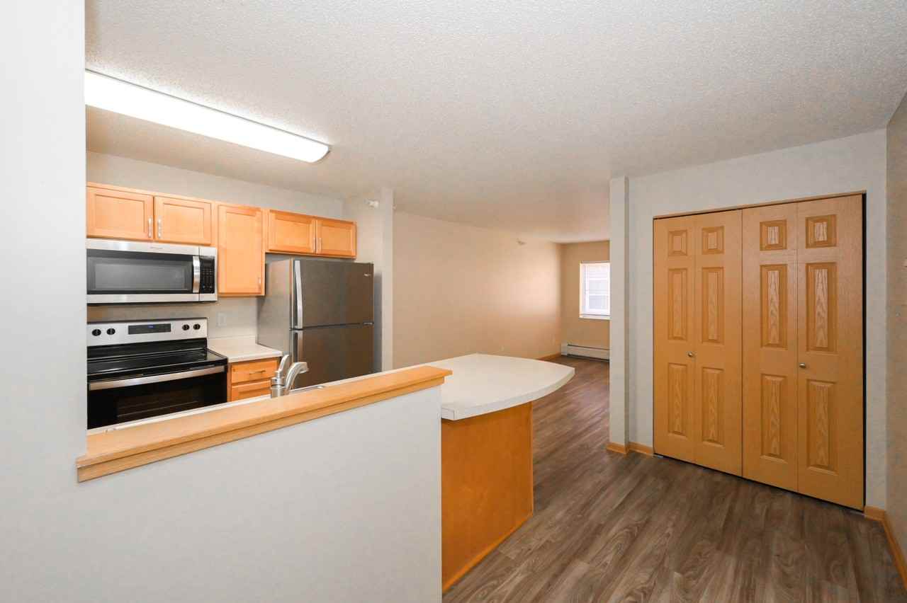 Hamilton 508 4th Street Southwest - Photo 6 of 50