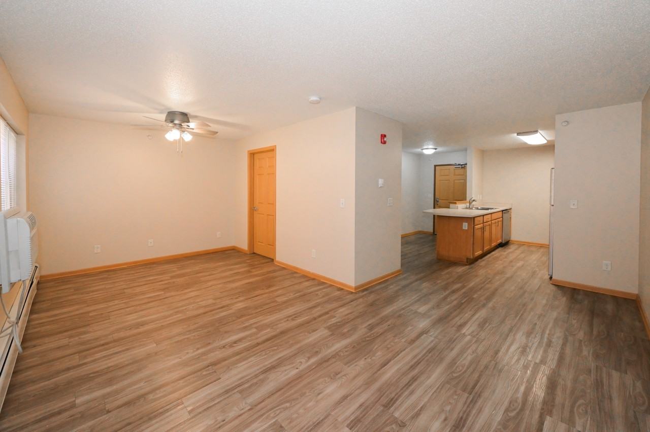 Hamilton 508 4th Street Southwest - Photo 7 of 50