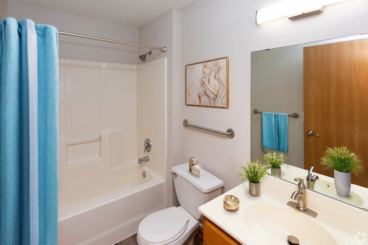 Dakota Townhomes - Photo 7 of 36