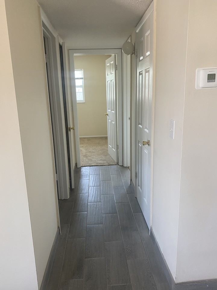 Midway Court Apartments - Photo 5 of 50