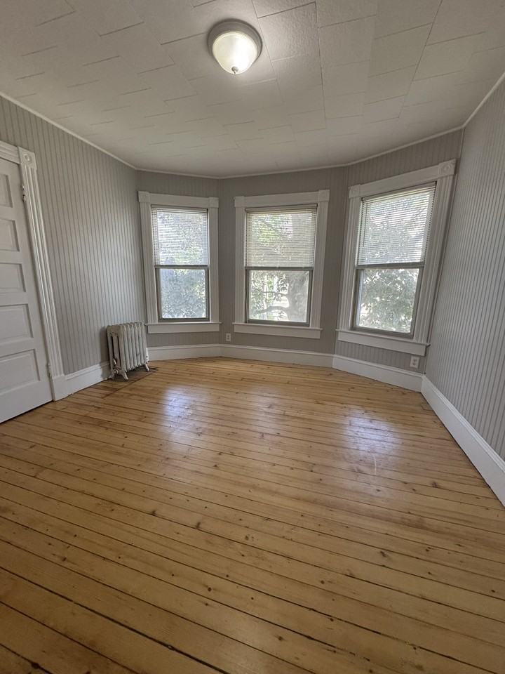 1825 Northampton Street - Photo 3 of 9
