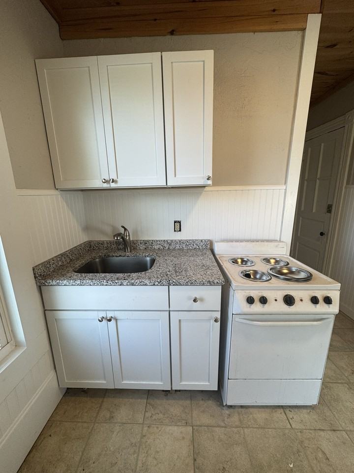 1825 Northampton Street - Photo 6 of 9