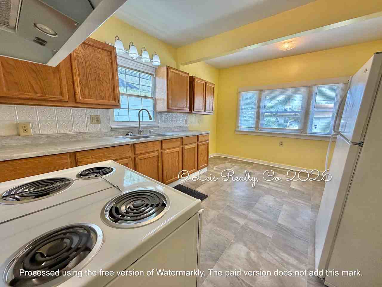 328 East Main Street - Photo 5 of 20