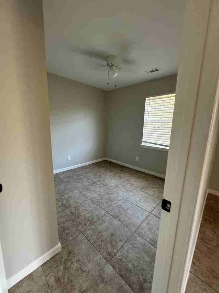 The Arbor Apts - Photo 6 of 30
