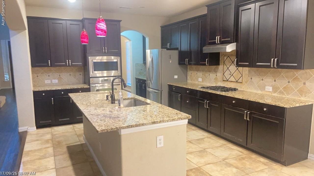 2505 Mesa Glen Dr - Photo 2 of 50