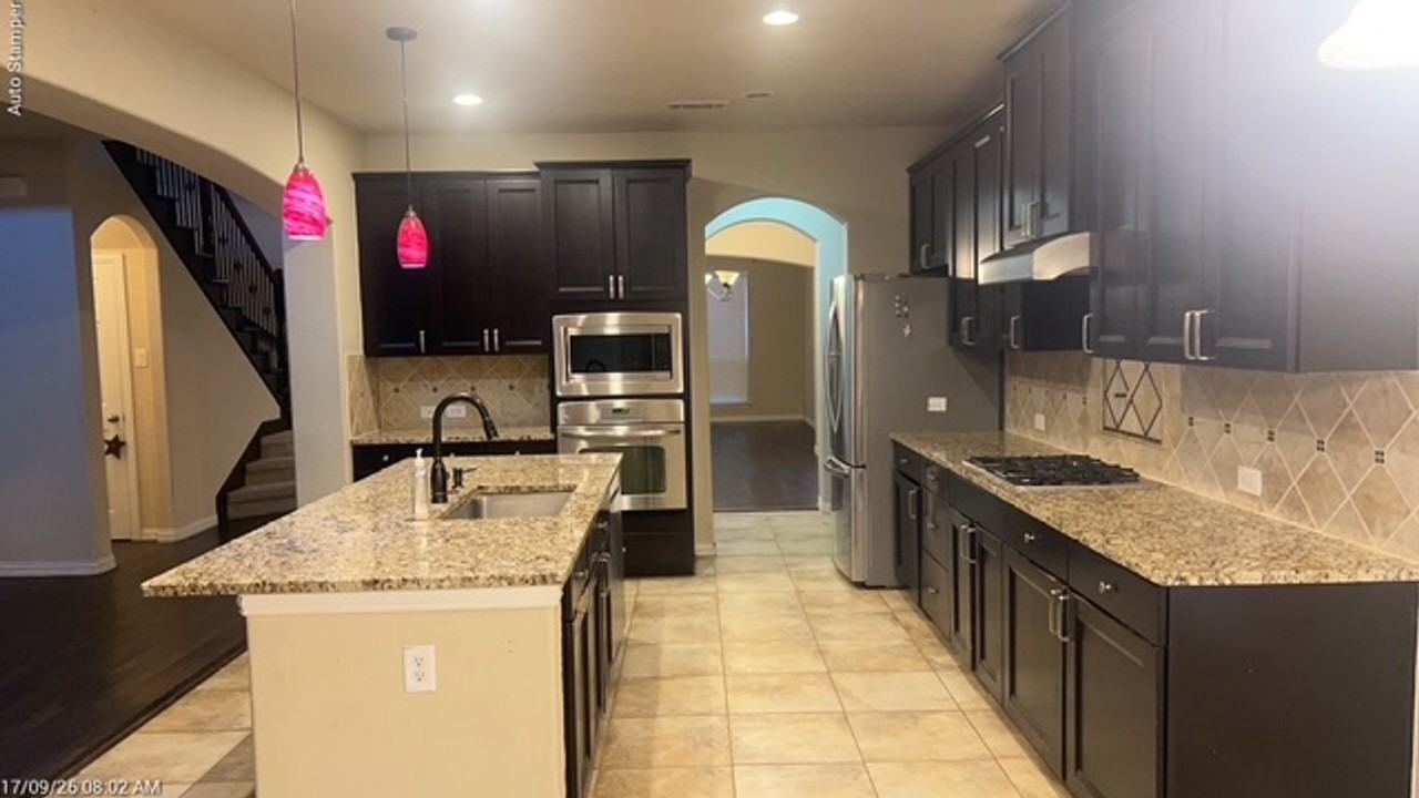 2505 Mesa Glen Dr - Photo 4 of 50
