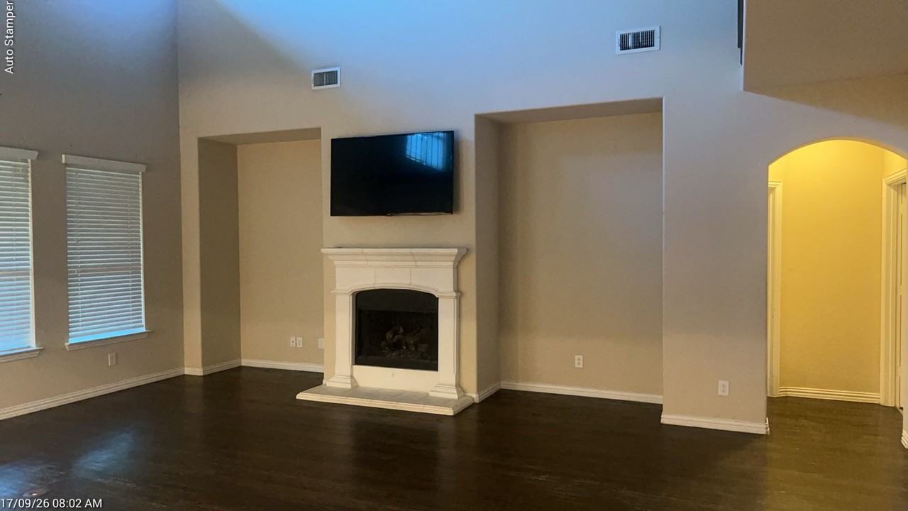 2505 Mesa Glen Dr - Photo 7 of 50