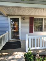 featured image of 380 Browns Ln