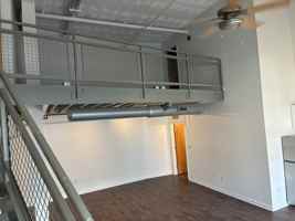 featured image of 208 N 9th St
