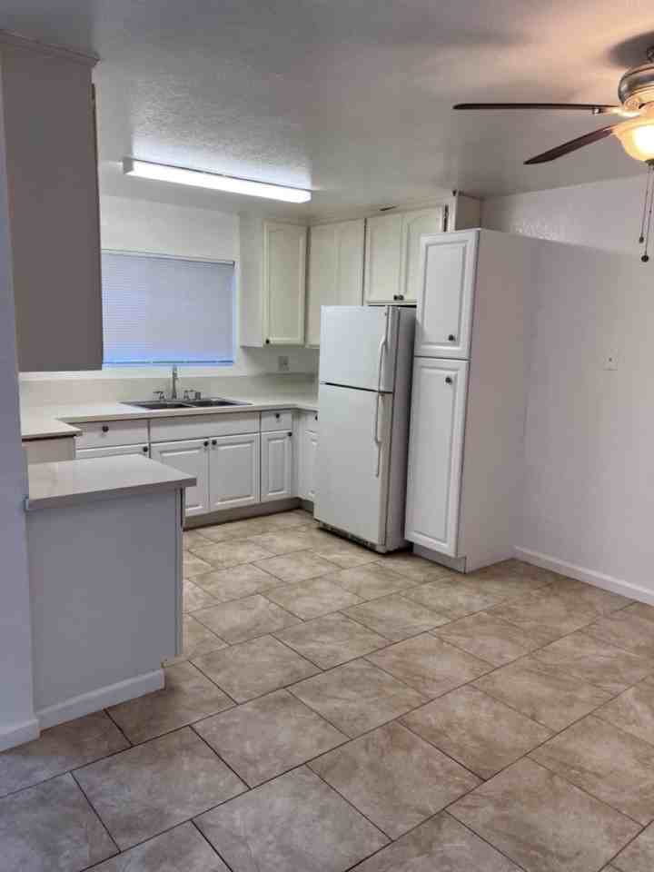 12382-12390 Lakeshore Dr. - Photo 3 of 28