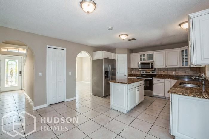 1628 Westminster Trl - Photo 5 of 20