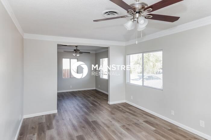 346 Arnold St - Photo 2 of 16