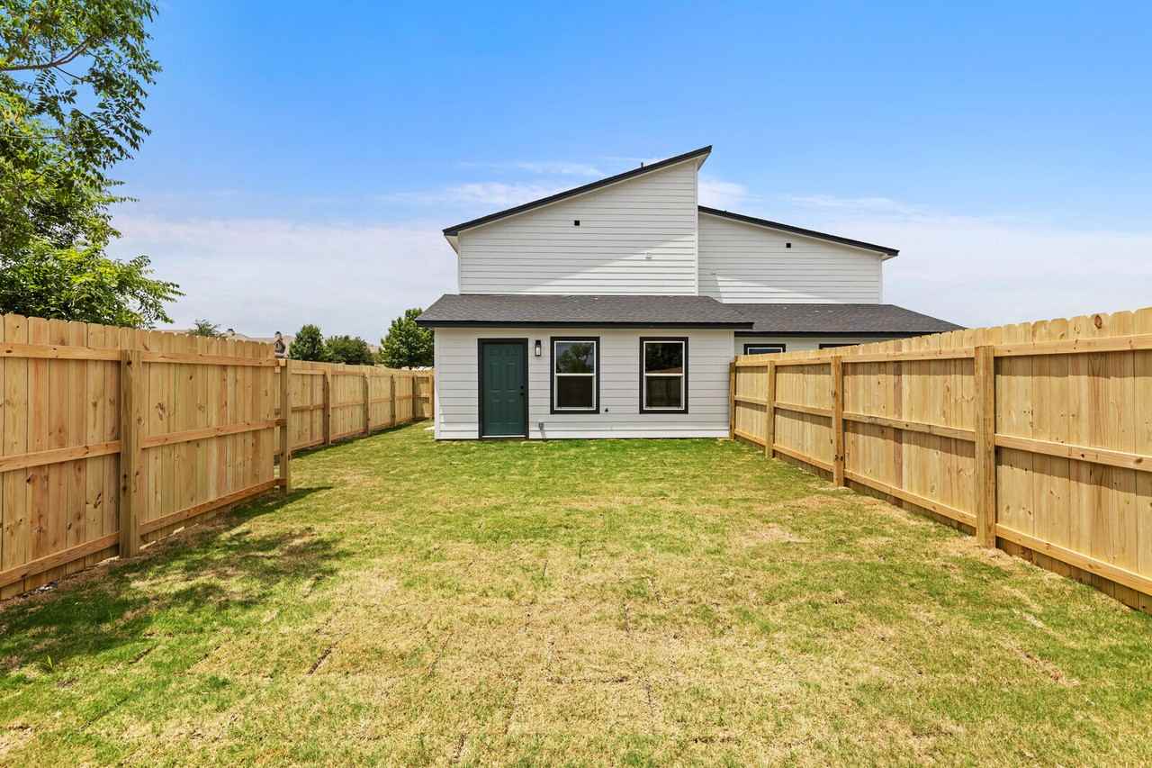 516 Paso Fino Street - 101 - Photo 3 of 25