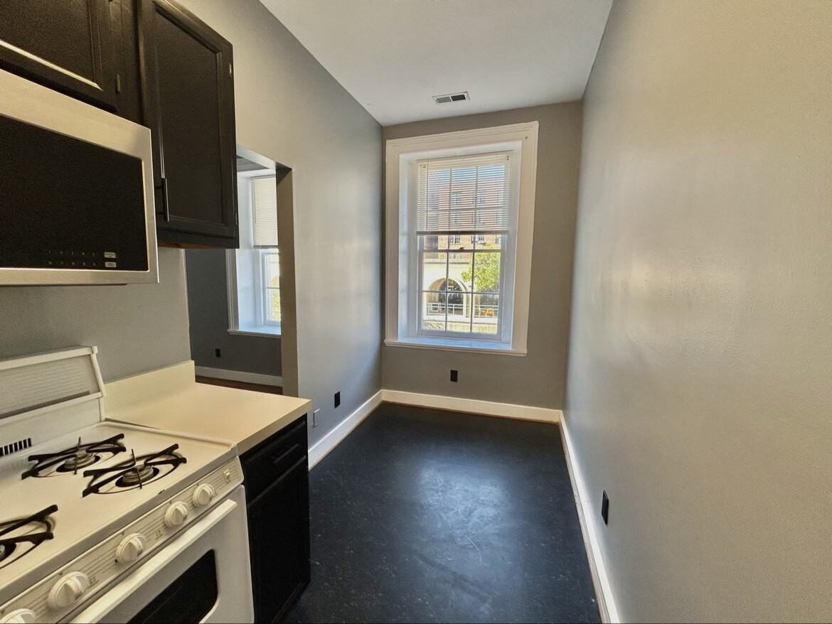 Centre Properties - Photo 6 of 8
