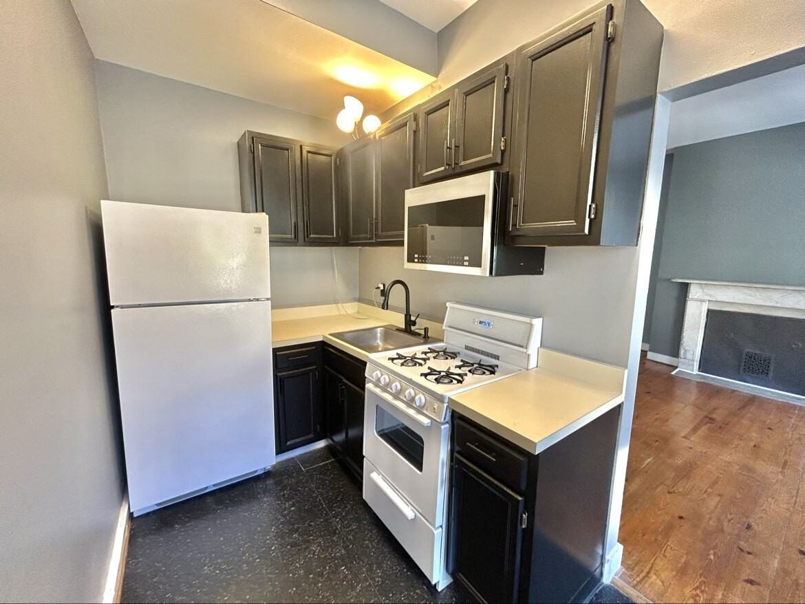 Centre Properties - Photo 7 of 8