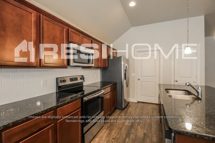 8168 Brighton Ave - Photo 3 of 23