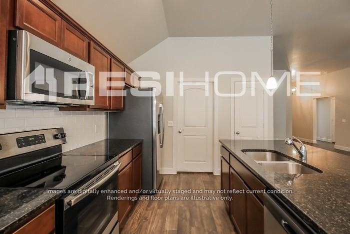 8168 Brighton Ave - Photo 4 of 23