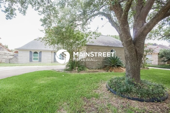 15514 Cabildo Dr - Photo 2 of 17