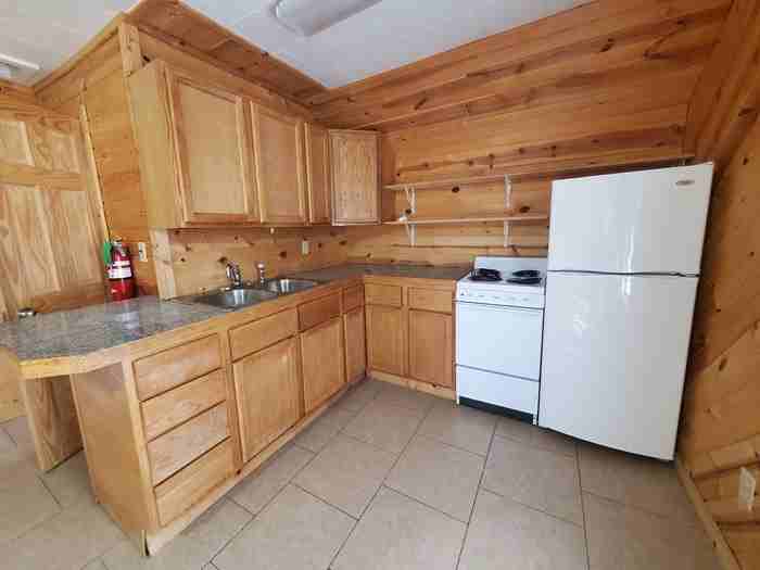 1617 University Ave - Photo 7 of 23