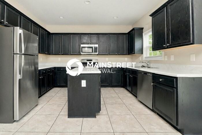 1610 Brandemere Ln - Photo 6 of 16