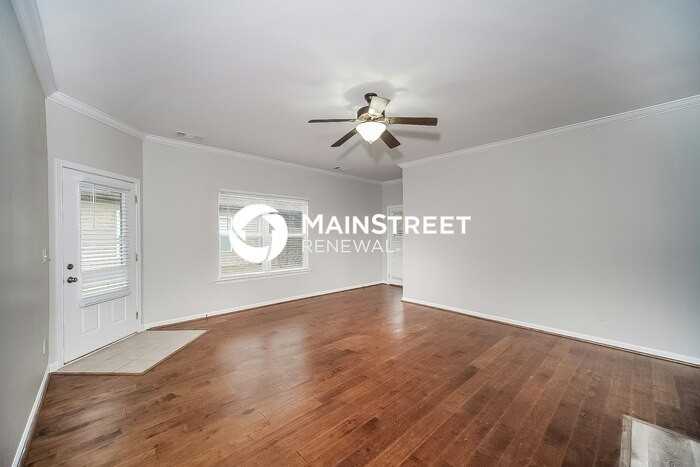 5263 Promenade Dr - Photo 3 of 16