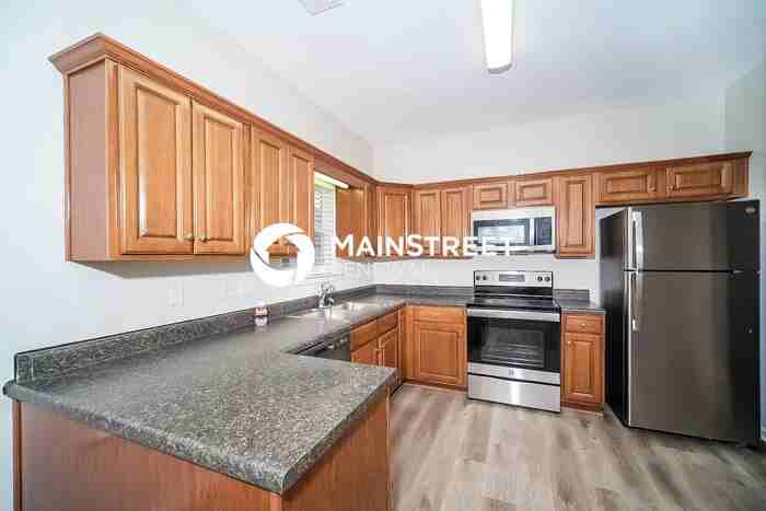 5263 Promenade Dr - Photo 6 of 16