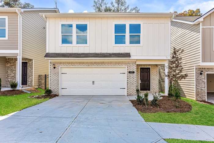 137 Wellbrook Ct Ne