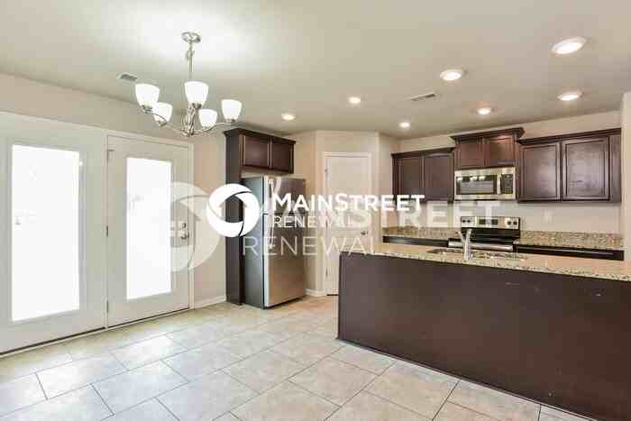 725 Hollandale Rd - Photo 7 of 17
