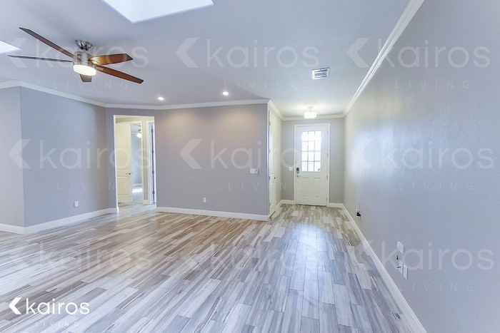 7214 Mosley St - Photo 2 of 20