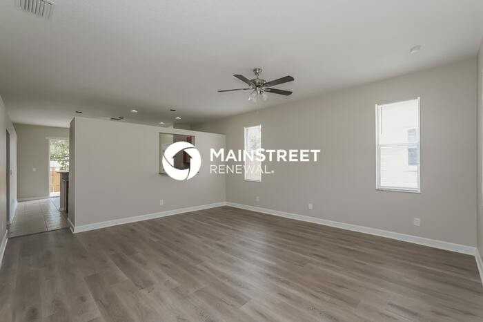 610 Wave Crest Cir - Photo 4 of 16