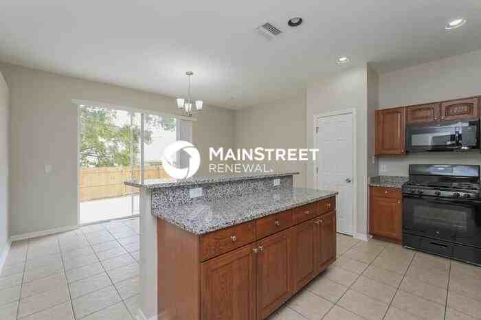 610 Wave Crest Cir - Photo 7 of 16