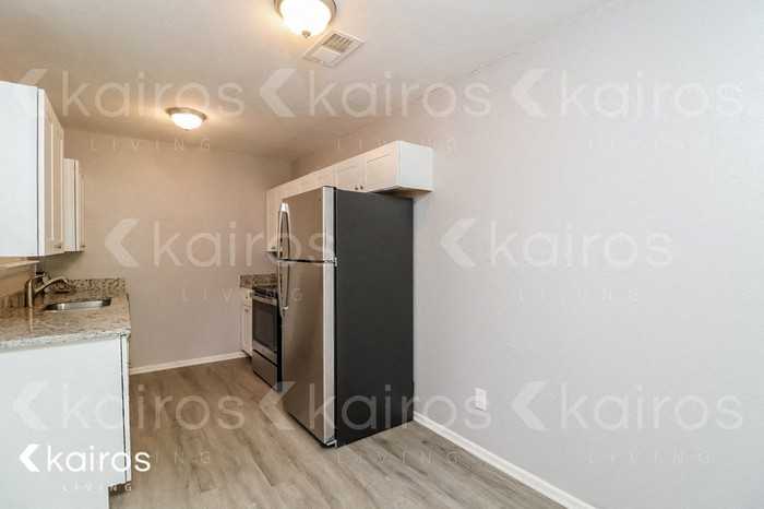 4821 Rickee Dr - Photo 5 of 17