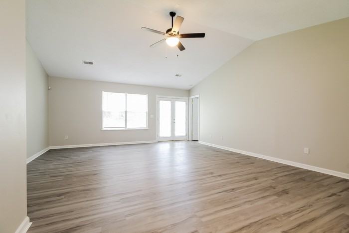 2 Cattle Ct - Photo 6 of 15