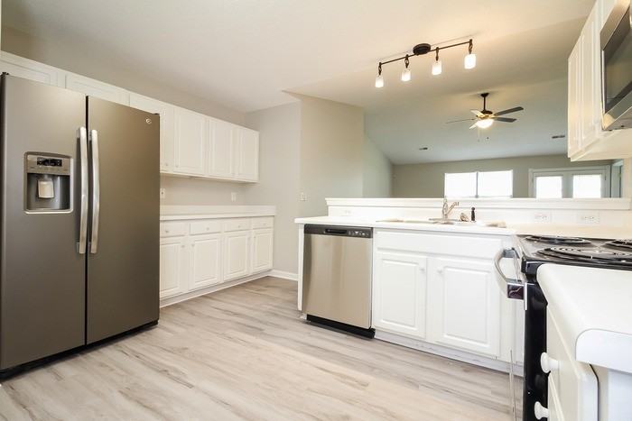 2 Cattle Ct - Photo 7 of 15