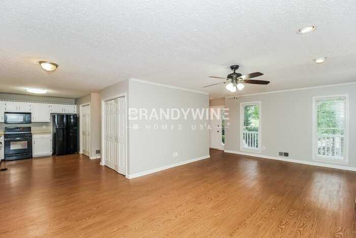 244 Dene Dr - Photo 6 of 21