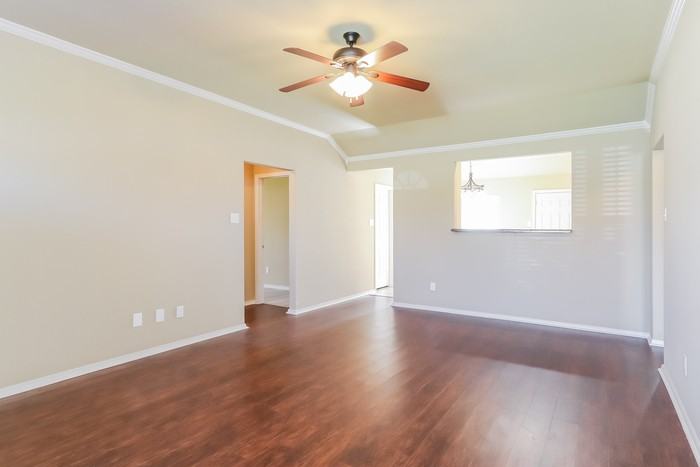 14611 Parkway Meadows Dr - Photo 6 of 11