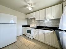 2696 Lake Shore Blvd W #11 - Photo 1 of 1