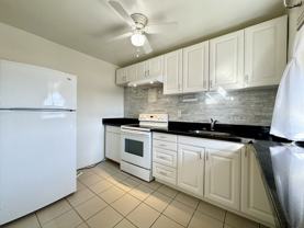 2696 Lake Shore Blvd W #11 - Photo 1 of 1
