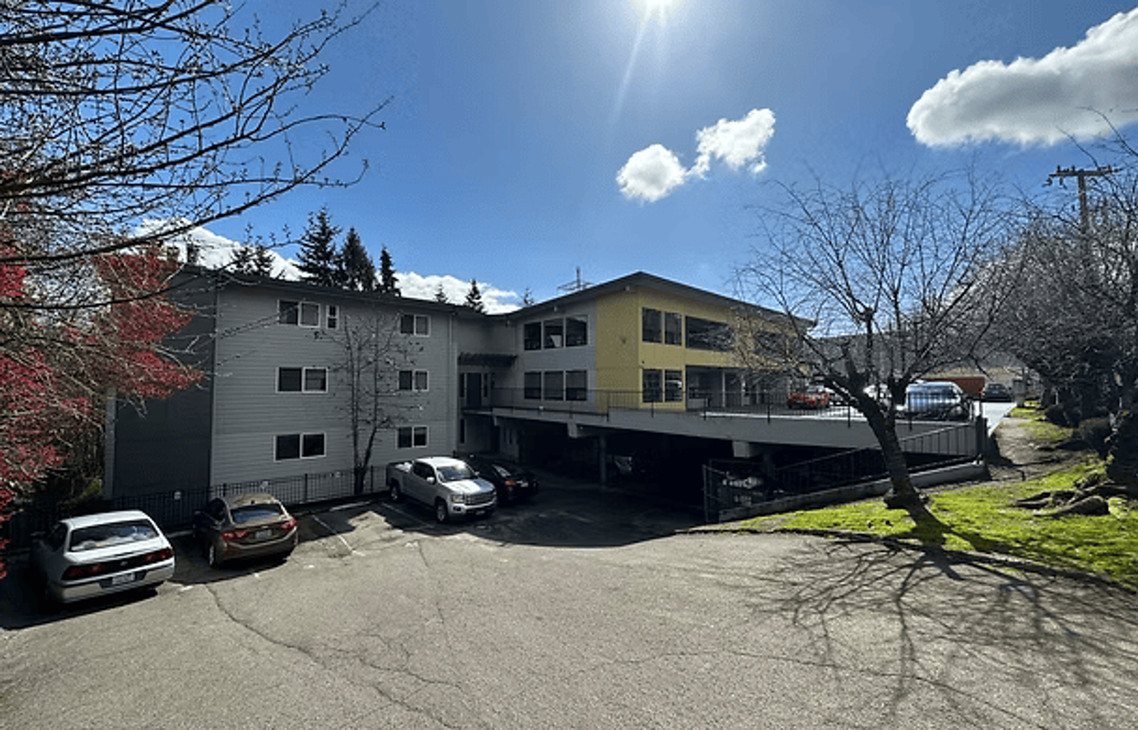 Mountain View Apartment - Photo 4 of 7